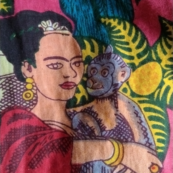 Frida Kahlo Kimono - Picture 3 of 4
